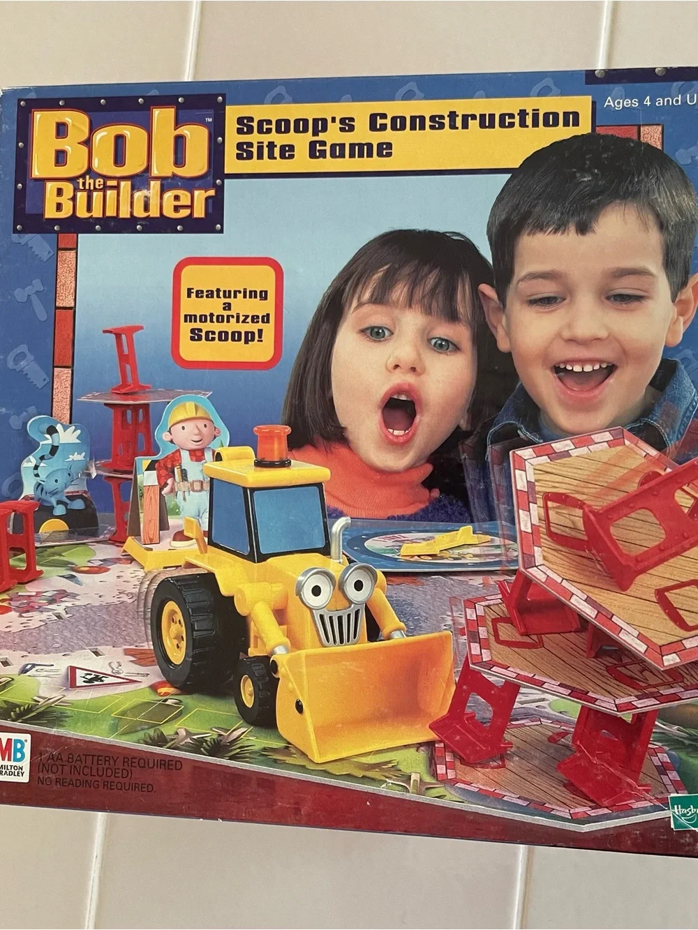 MBMilton Bradley scoop construction